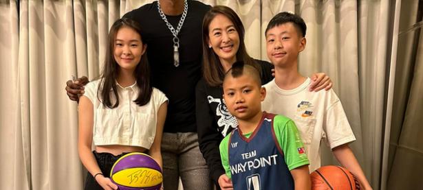 雷竞技-Faker赛事官方发布出色防守新规，曼联争议不断！的简单介绍