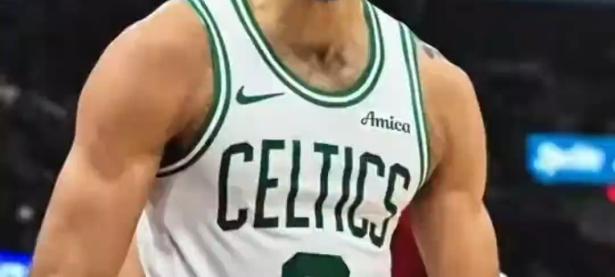 雷竞技-关于塔图姆回归赛场，突破纪录首场状态亮眼，湖人观众沸腾！的信息