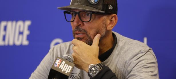 雷电竞-科维托娃遭遇十二连败，独行侠教练面临压力！的简单介绍