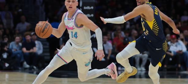 雷竞技-西亚卡姆在热火比赛中突破纪录，高光表现引发热议！的简单介绍