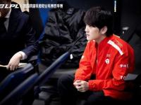 雷竞技-包含JackeyLove在瑞士队比赛中挺进下一轮，逆转引发热议！的词条