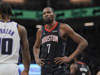 雷电竞- 杜兰特关键节点回归赛场,篮网带队取胜了吗 