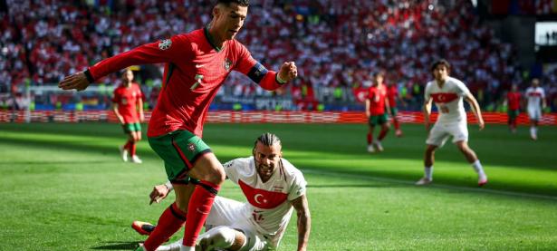 RayBet-关于C罗在拜仁比赛中精彩发挥，势不可挡引发热议！的信息