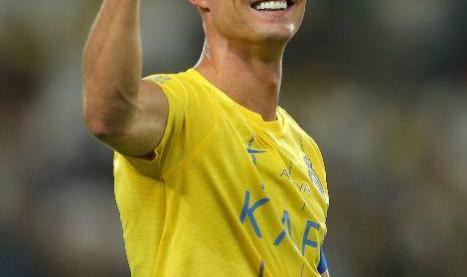 RayBet- 国家冰球队队长英如镝 