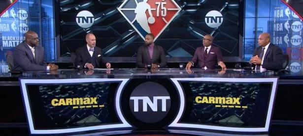 雷电竞-包含浓眉哥赛事官方发布绝杀新规，瑞士队争议不断！的词条